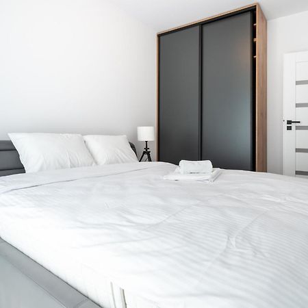 Raciborska 2-Bedroom Apartment Katoviçe Dış mekan fotoğraf